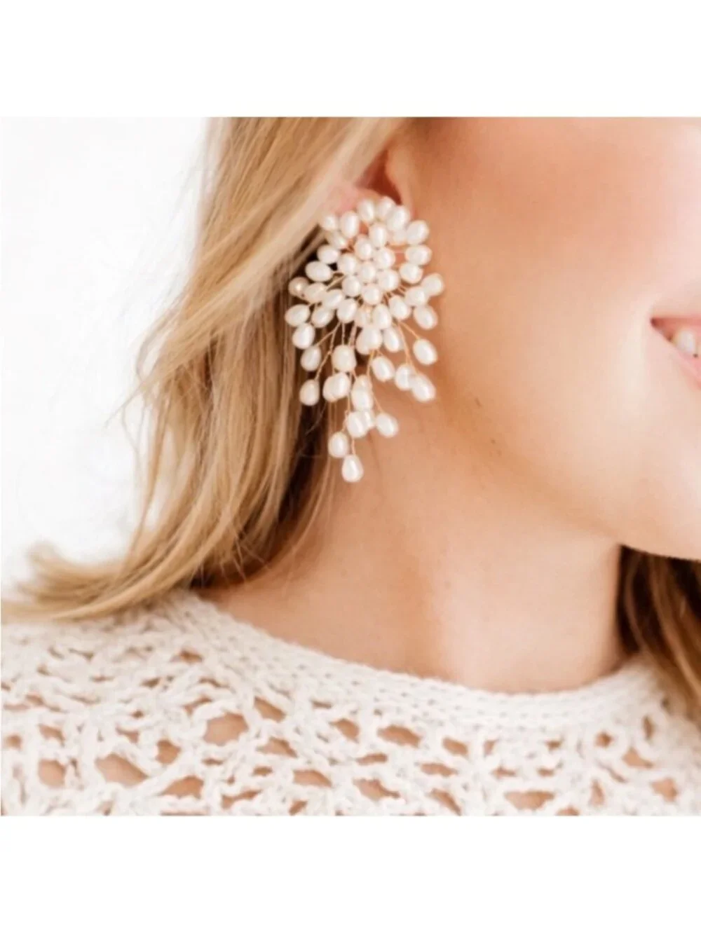 New! Classic Cascade Pearl Earrings (3050) NWOT